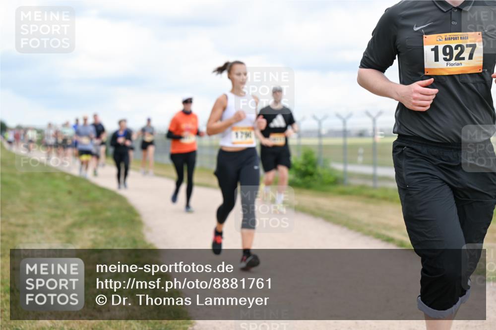 14.09.2025 - Airport Race Dr. Thomas Lammeyer http://msf.ph/oto/8881761 14.09.2025 12:33:58 Laufen 1790, 42, 1927 meine-sportfotos.de