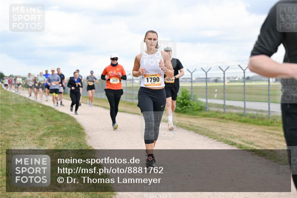 14.09.2025 - Airport Race Dr. Thomas Lammeyer http://msf.ph/oto/8881762 14.09.2025 12:33:58 Laufen 317, 1790, 42 meine-sportfotos.de