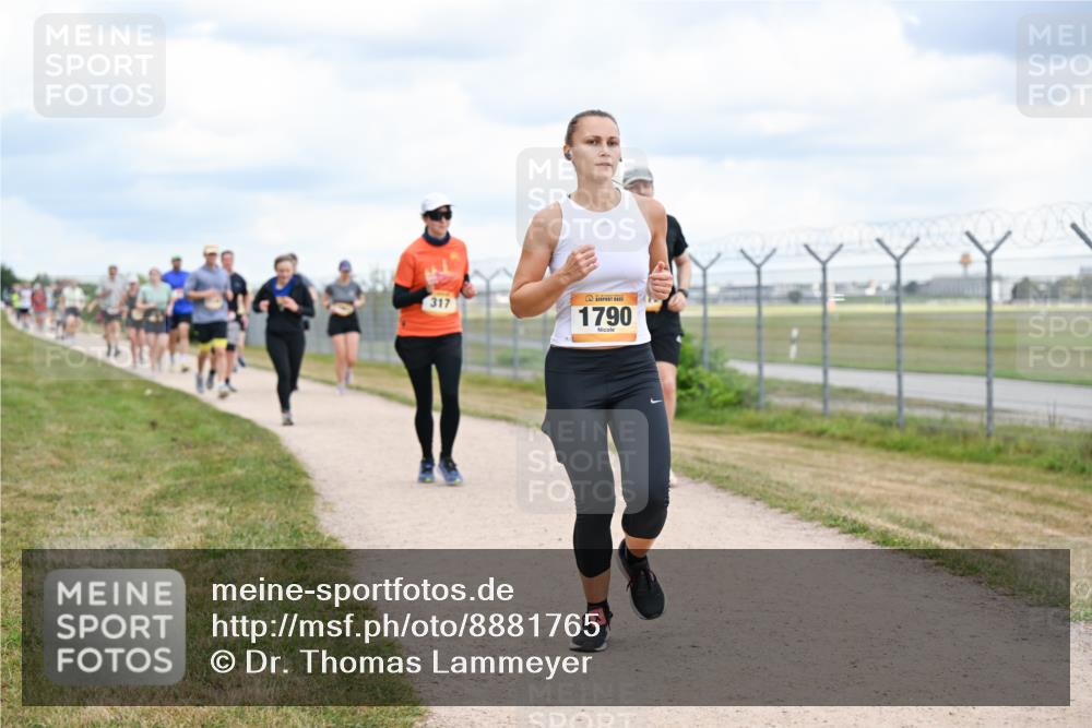 14.09.2025 - Airport Race Dr. Thomas Lammeyer http://msf.ph/oto/8881765 14.09.2025 12:33:58 Laufen 317, 1790 meine-sportfotos.de