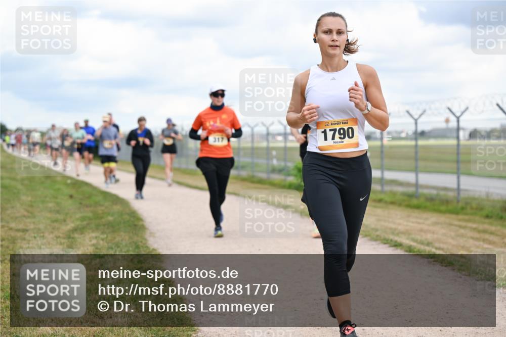 14.09.2025 - Airport Race Dr. Thomas Lammeyer http://msf.ph/oto/8881770 14.09.2025 12:33:59 Laufen 317, 1790 meine-sportfotos.de
