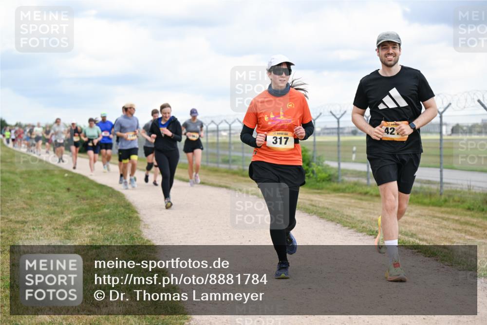 14.09.2025 - Airport Race Dr. Thomas Lammeyer http://msf.ph/oto/8881784 14.09.2025 12:34:00 Laufen 317, 42 meine-sportfotos.de