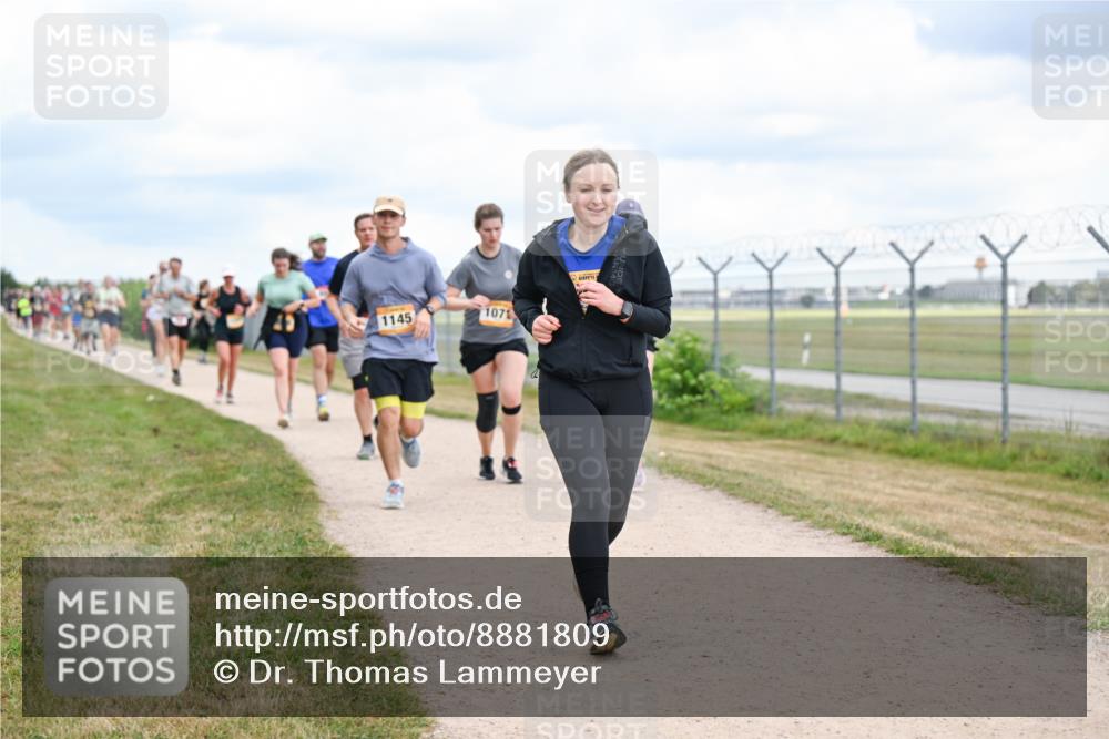 14.09.2025 - Airport Race Dr. Thomas Lammeyer http://msf.ph/oto/8881809 14.09.2025 12:34:03 Laufen 1145, 1071, 1 meine-sportfotos.de