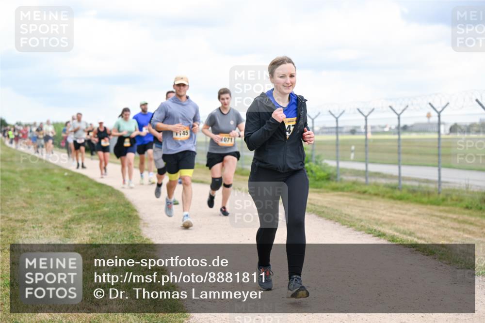 14.09.2025 - Airport Race Dr. Thomas Lammeyer http://msf.ph/oto/8881811 14.09.2025 12:34:03 Laufen 1071, 47 meine-sportfotos.de