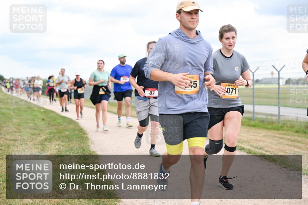 14.09.2025 - Airport Race Dr. Thomas Lammeyer http://msf.ph/oto/8881832 14.09.2025 12:34:06 Laufen 854, 87, 45, 071 meine-sportfotos.de