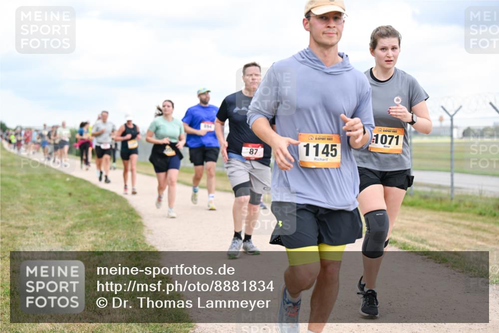 14.09.2025 - Airport Race Dr. Thomas Lammeyer http://msf.ph/oto/8881834 14.09.2025 12:34:06 Laufen 354, 87, 1145, 1071 meine-sportfotos.de