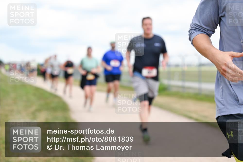 14.09.2025 - Airport Race Dr. Thomas Lammeyer http://msf.ph/oto/8881839 14.09.2025 12:34:07 Laufen 8 meine-sportfotos.de
