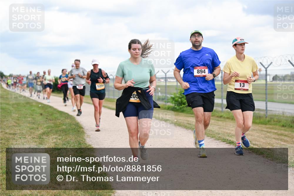 14.09.2025 - Airport Race Dr. Thomas Lammeyer http://msf.ph/oto/8881856 14.09.2025 12:34:08 Laufen 1256, 205, 894, 13 meine-sportfotos.de