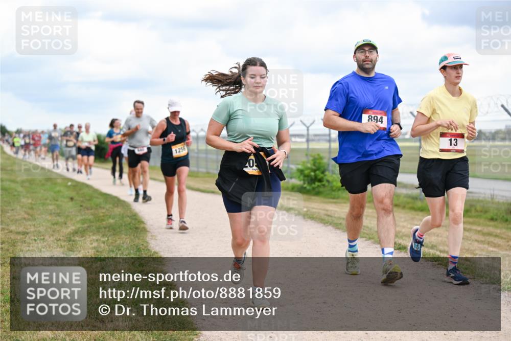 14.09.2025 - Airport Race Dr. Thomas Lammeyer http://msf.ph/oto/8881859 14.09.2025 12:34:09 Laufen 1256, 0, 894, 13 meine-sportfotos.de