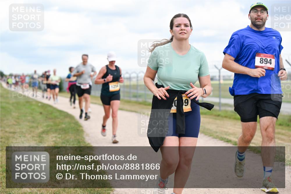 14.09.2025 - Airport Race Dr. Thomas Lammeyer http://msf.ph/oto/8881866 14.09.2025 12:34:09 Laufen 1254, 9, 894 meine-sportfotos.de
