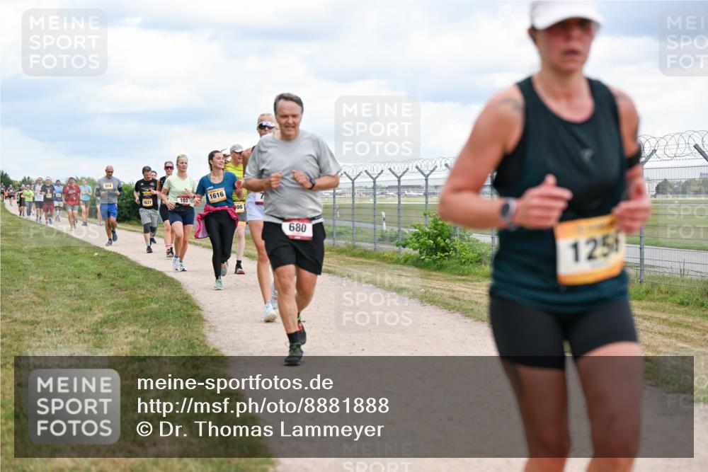 14.09.2025 - Airport Race Dr. Thomas Lammeyer http://msf.ph/oto/8881888 14.09.2025 12:34:12 Laufen 914, 1637, 103, 1616, 696, 680, 1251 meine-sportfotos.de