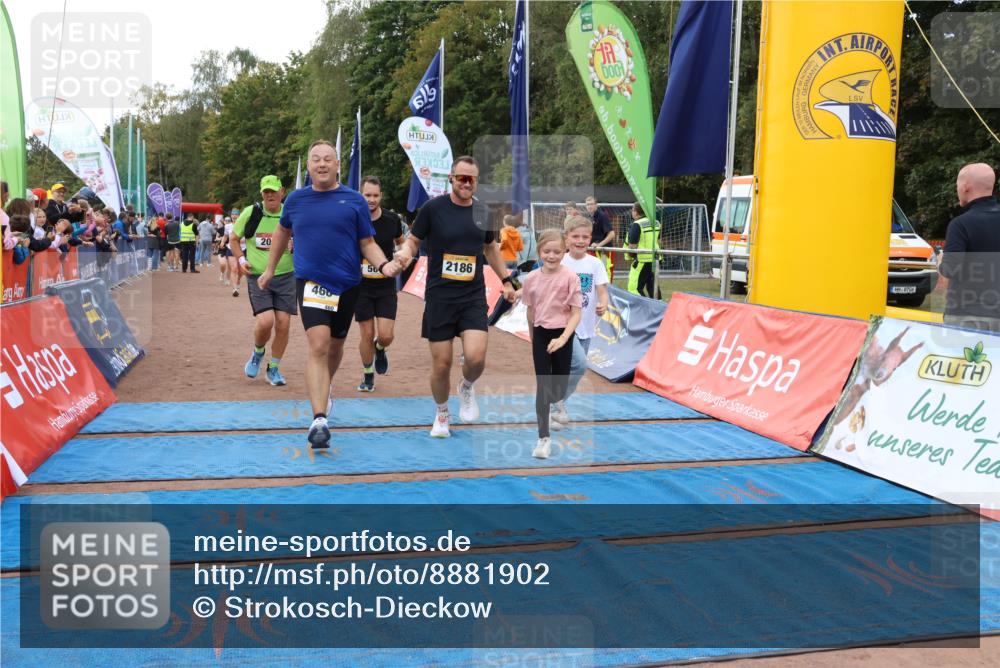 14.09.2025 - Airport Race Strokosch-Dieckow http://msf.ph/oto/8881902 14.09.2025 12:43:32 Ziel 203, 210, 460, 561, 604, 1277, 1561, 1723, 2182, 2186 meine-sportfotos.de