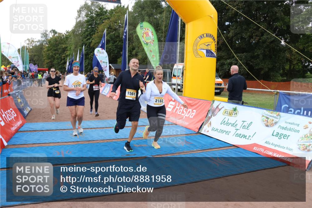14.09.2025 - Airport Race Strokosch-Dieckow http://msf.ph/oto/8881958 14.09.2025 12:43:37 Ziel 54, 203, 210, 464, 561, 604, 660, 1277, 1561, 1723, 2182 meine-sportfotos.de
