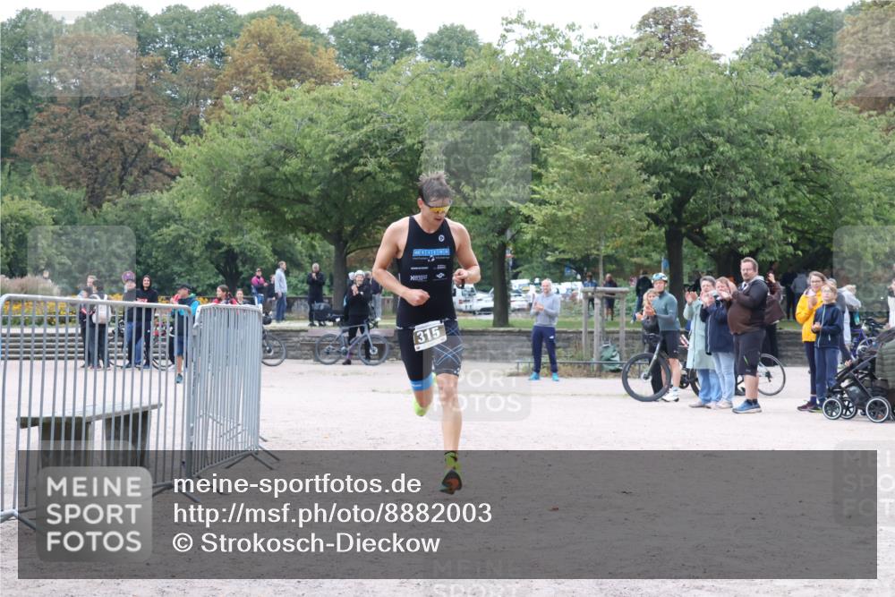 14.09.2025 - Stadtparktriathlon Strokosch-Dieckow http://msf.ph/oto/8882003 14.09.2025 09:39:03 Ziel 315 meine-sportfotos.de