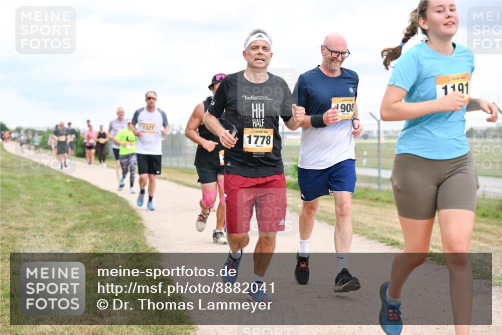 14.09.2025 - Airport Race Dr. Thomas Lammeyer http://msf.ph/oto/8882041 14.09.2025 12:34:30 Laufen 1778, 1908, 1191 meine-sportfotos.de