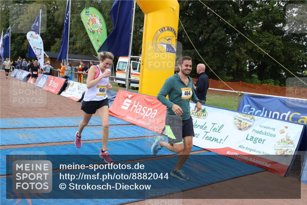 14.09.2025 - Airport Race Strokosch-Dieckow http://msf.ph/oto/8882044 14.09.2025 12:43:43 Ziel 54, 464, 513, 660, 989, 1459, 1550, 1633, 1954, 2070 meine-sportfotos.de