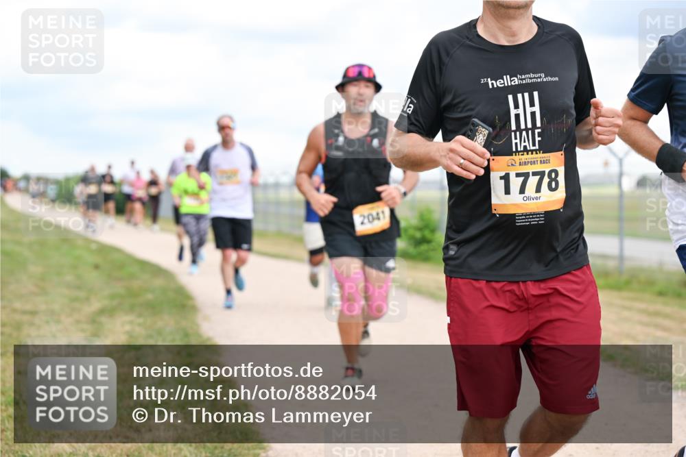 14.09.2025 - Airport Race Dr. Thomas Lammeyer http://msf.ph/oto/8882054 14.09.2025 12:34:31 Laufen 2041, 27, 42, 1778 meine-sportfotos.de