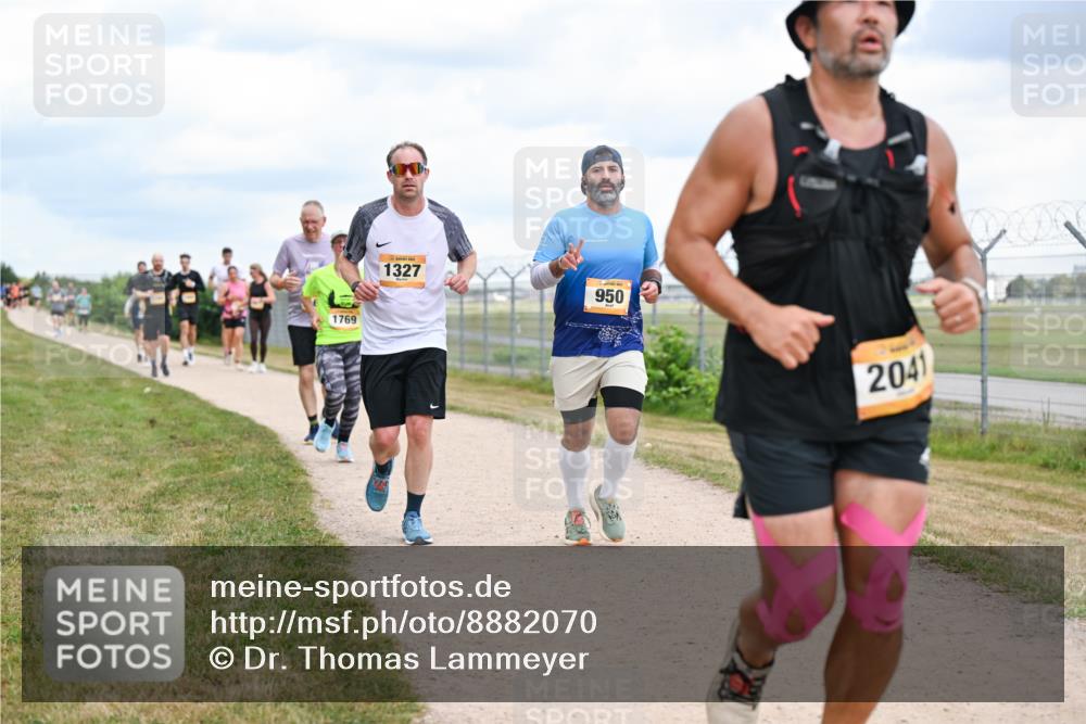 14.09.2025 - Airport Race Dr. Thomas Lammeyer http://msf.ph/oto/8882070 14.09.2025 12:34:33 Laufen 1769, 1327, 950, 2041 meine-sportfotos.de