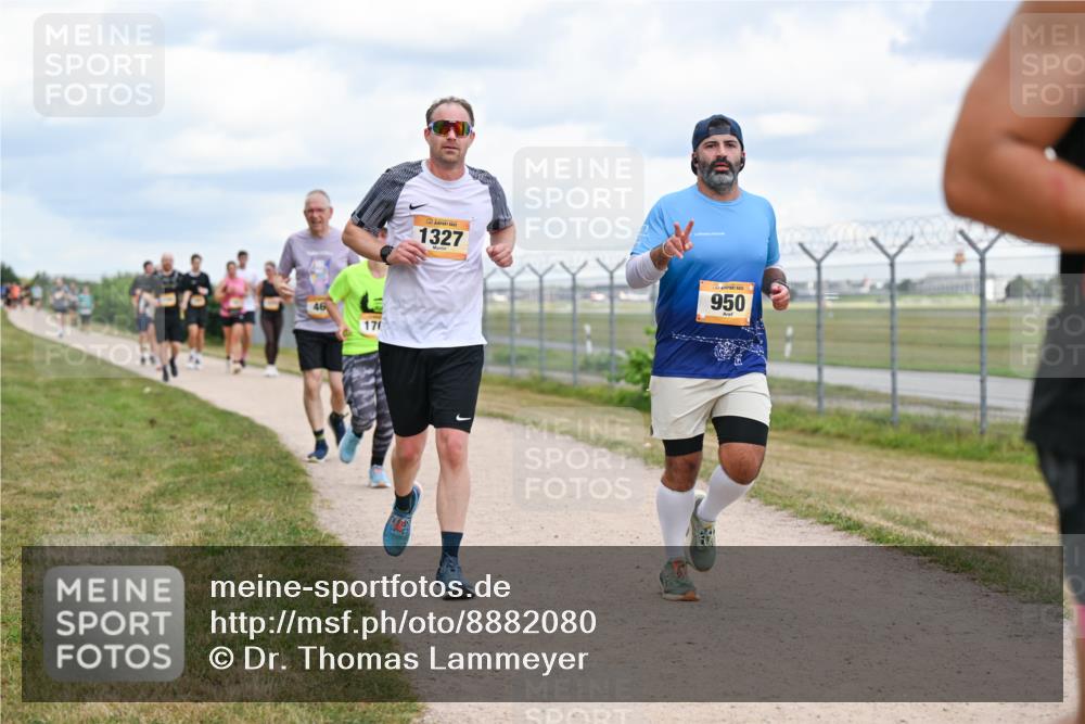 14.09.2025 - Airport Race Dr. Thomas Lammeyer http://msf.ph/oto/8882080 14.09.2025 12:34:33 Laufen 46, 176, 1327, 950 meine-sportfotos.de