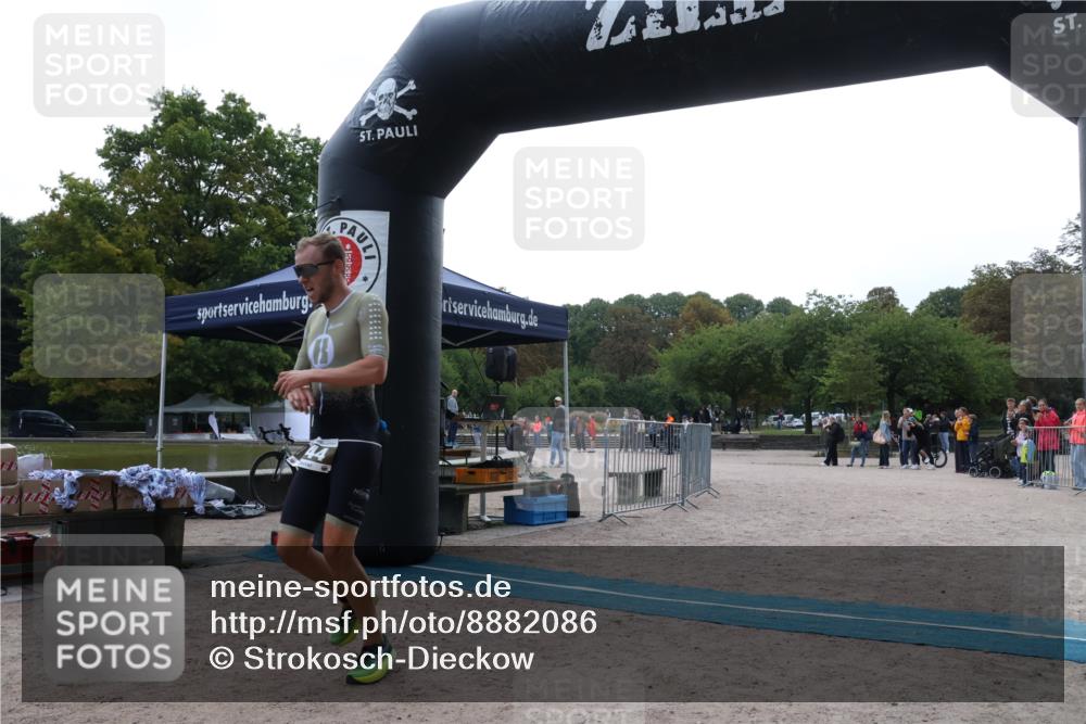 14.09.2025 - Stadtparktriathlon Strokosch-Dieckow http://msf.ph/oto/8882086 14.09.2025 09:41:53 Ziel 344 meine-sportfotos.de