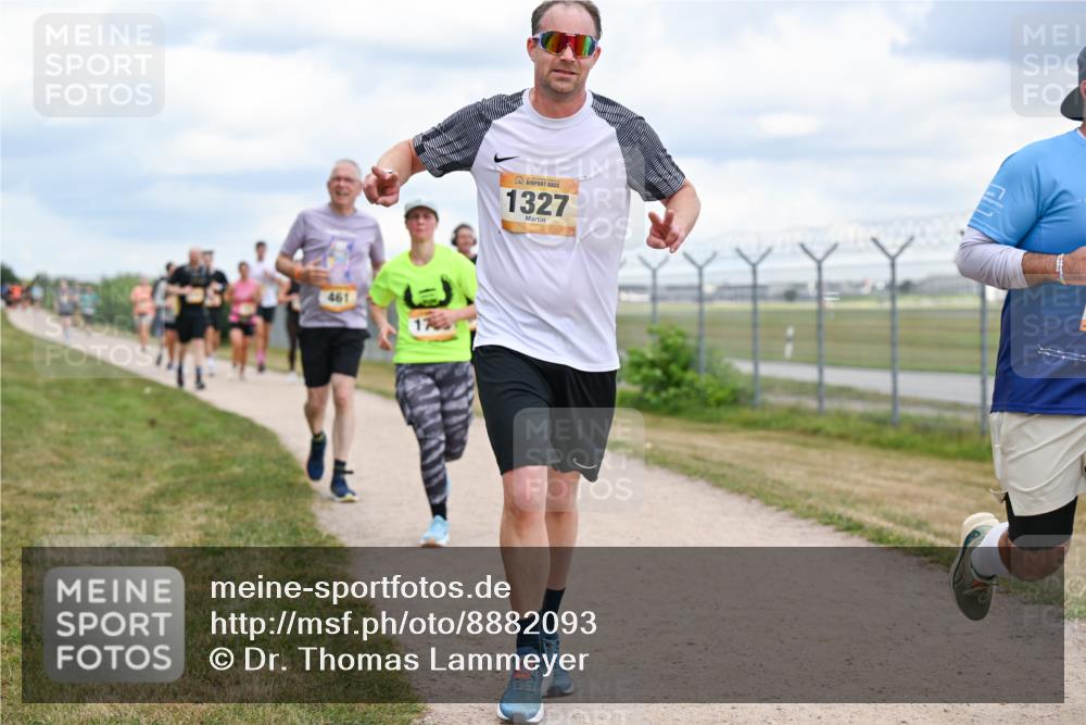 14.09.2025 - Airport Race Dr. Thomas Lammeyer http://msf.ph/oto/8882093 14.09.2025 12:34:34 Laufen 461, 1327 meine-sportfotos.de