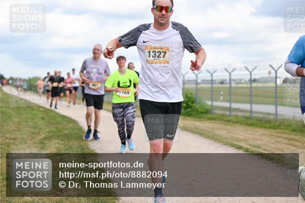 14.09.2025 - Airport Race Dr. Thomas Lammeyer http://msf.ph/oto/8882094 14.09.2025 12:34:34 Laufen 461, 1769, 1327 meine-sportfotos.de