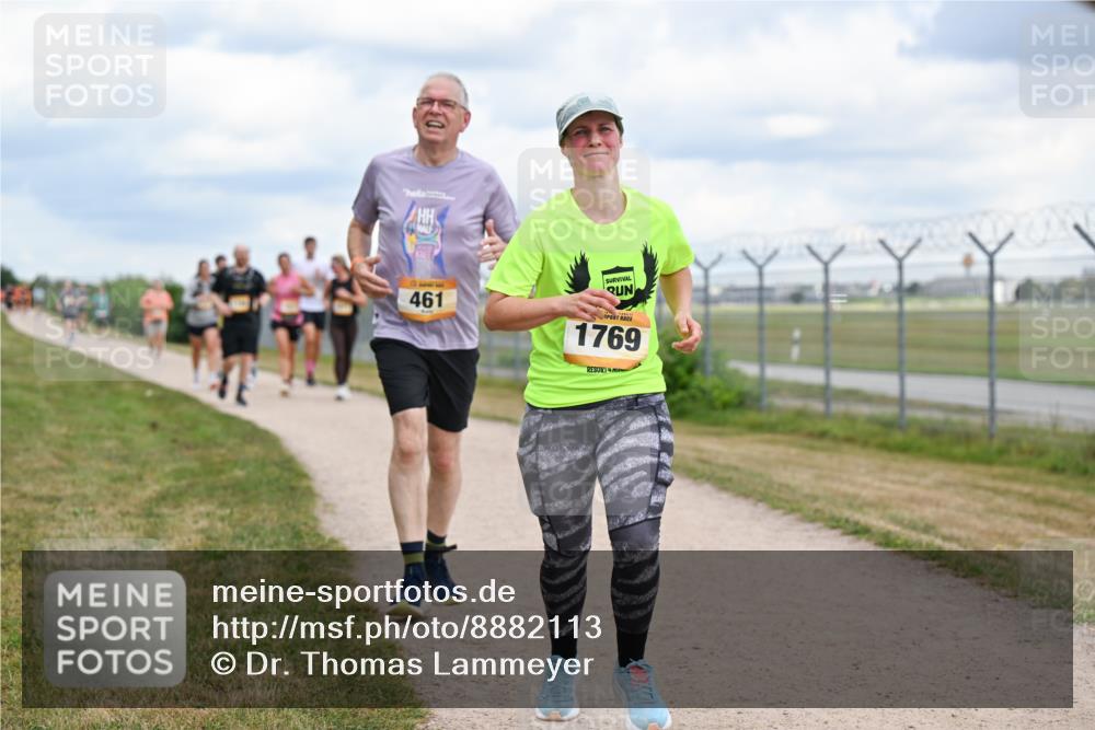 14.09.2025 - Airport Race Dr. Thomas Lammeyer http://msf.ph/oto/8882113 14.09.2025 12:34:36 Laufen 461, 1769 meine-sportfotos.de