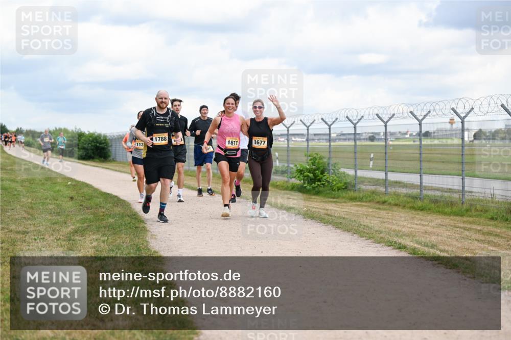 14.09.2025 - Airport Race Dr. Thomas Lammeyer http://msf.ph/oto/8882160 14.09.2025 12:34:40 Laufen 113, 1788, 1811, 1677 meine-sportfotos.de
