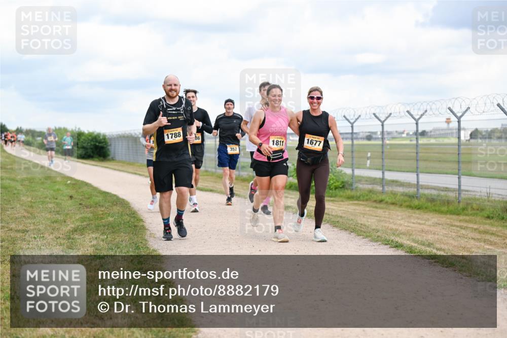 14.09.2025 - Airport Race Dr. Thomas Lammeyer http://msf.ph/oto/8882179 14.09.2025 12:34:41 Laufen 201, 1788, 86, 352, 1811, 1677 meine-sportfotos.de