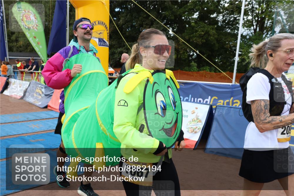 14.09.2025 - Airport Race Strokosch-Dieckow http://msf.ph/oto/8882194 14.09.2025 12:43:58 Ziel 25, 90, 407, 641, 742, 1001, 1067, 1219, 1334, 1587, 1656, 1730, 2095, 2134 meine-sportfotos.de