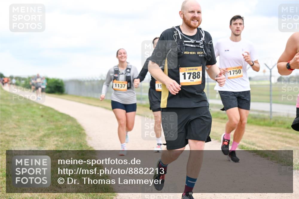 14.09.2025 - Airport Race Dr. Thomas Lammeyer http://msf.ph/oto/8882213 14.09.2025 12:34:44 Laufen 1137, 19, 201, 1788, 1750 meine-sportfotos.de