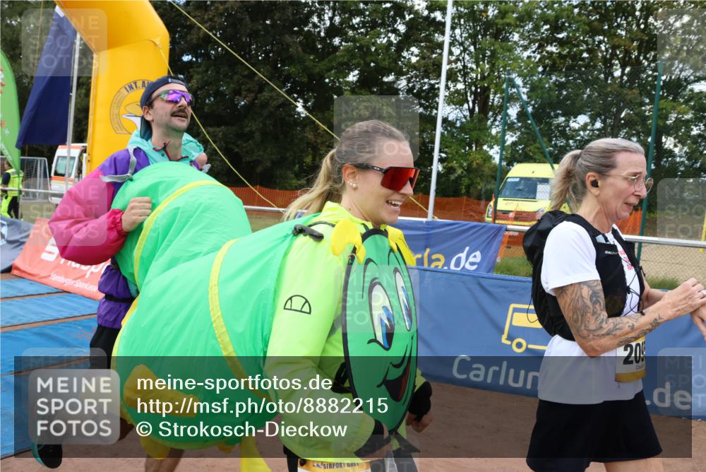 14.09.2025 - Airport Race Strokosch-Dieckow http://msf.ph/oto/8882215 14.09.2025 12:43:58 Ziel 25, 90, 407, 641, 742, 1001, 1067, 1219, 1334, 1587, 1656, 1730, 2095, 2134 meine-sportfotos.de