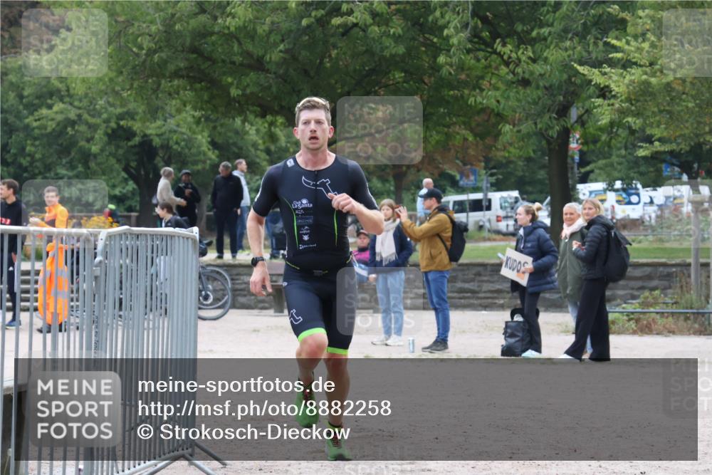 14.09.2025 - Stadtparktriathlon Strokosch-Dieckow http://msf.ph/oto/8882258 14.09.2025 09:45:53 Ziel 366 meine-sportfotos.de