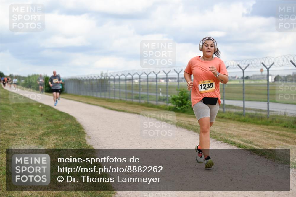 14.09.2025 - Airport Race Dr. Thomas Lammeyer http://msf.ph/oto/8882262 14.09.2025 12:34:48 Laufen 1235 meine-sportfotos.de