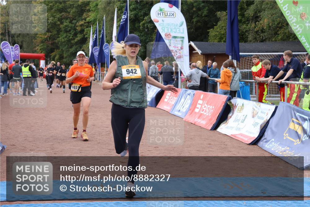 14.09.2025 - Airport Race Strokosch-Dieckow http://msf.ph/oto/8882327 14.09.2025 12:44:08 Ziel 90, 641, 742, 812, 927, 942, 1001, 1031, 1287, 1421, 1730, 1900, 2134 meine-sportfotos.de