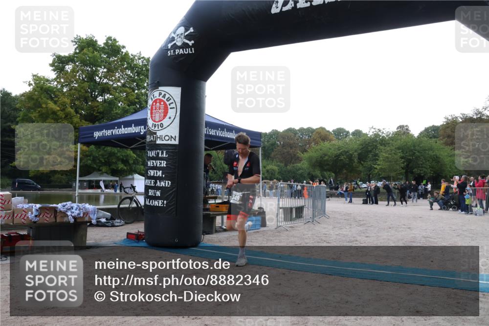 14.09.2025 - Stadtparktriathlon Strokosch-Dieckow http://msf.ph/oto/8882346 14.09.2025 09:47:13 Ziel 347, 349, 353 meine-sportfotos.de
