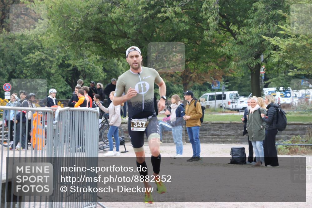 14.09.2025 - Stadtparktriathlon Strokosch-Dieckow http://msf.ph/oto/8882352 14.09.2025 09:47:17 Ziel 347, 349, 353 meine-sportfotos.de