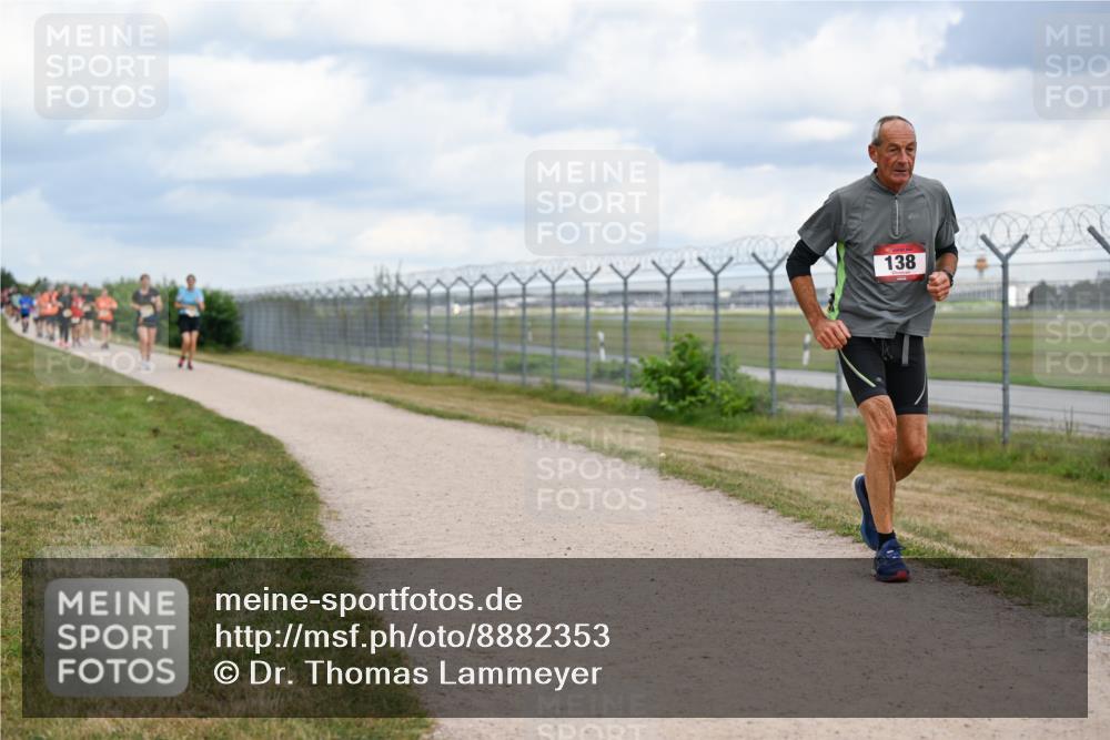 14.09.2025 - Airport Race Dr. Thomas Lammeyer http://msf.ph/oto/8882353 14.09.2025 12:35:07 Laufen 138 meine-sportfotos.de