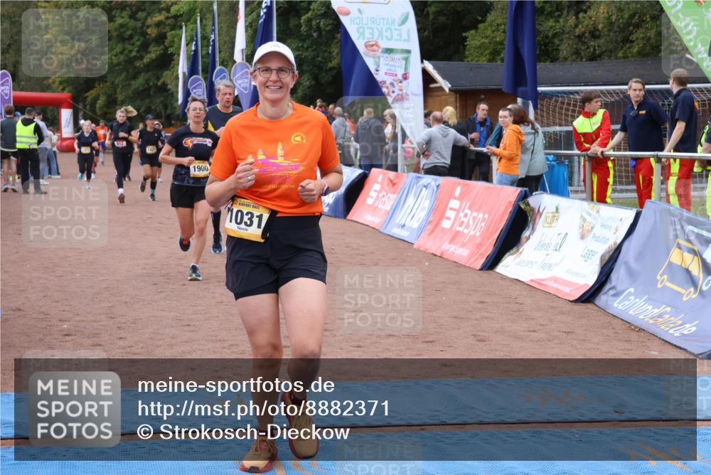 14.09.2025 - Airport Race Strokosch-Dieckow http://msf.ph/oto/8882371 14.09.2025 12:44:10 Ziel 812, 927, 942, 1031, 1287, 1371, 1421, 1900 meine-sportfotos.de