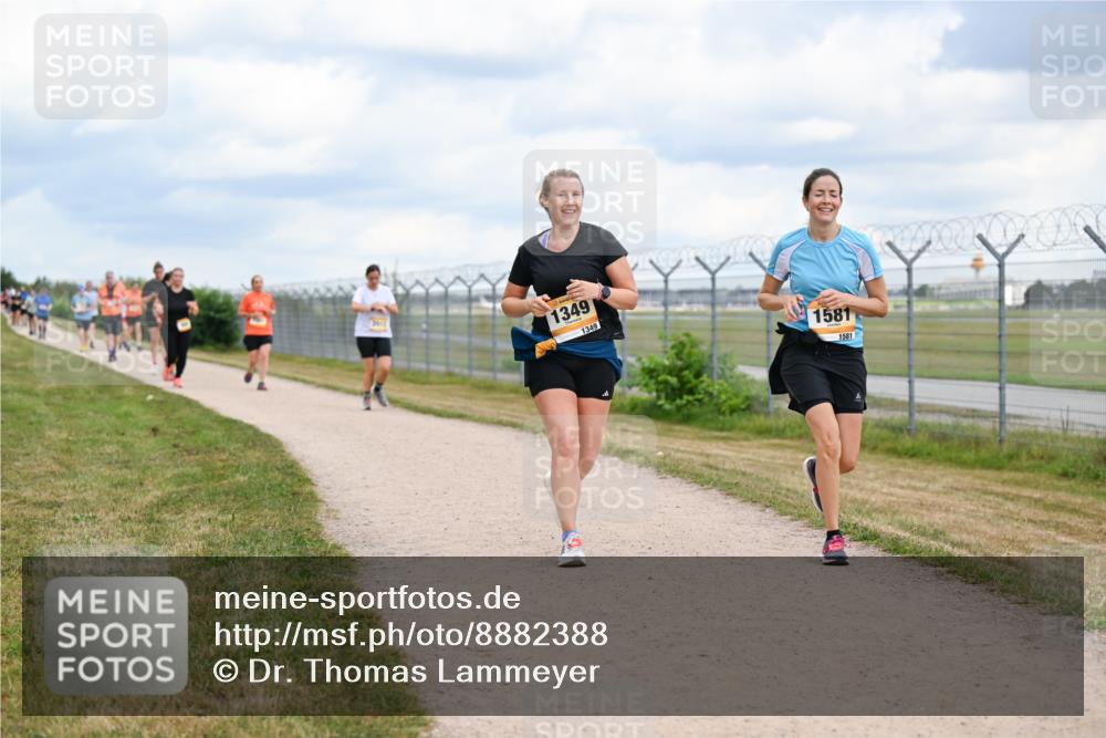 14.09.2025 - Airport Race Dr. Thomas Lammeyer http://msf.ph/oto/8882388 14.09.2025 12:35:18 Laufen 1349, 1349, 1581, 1581 meine-sportfotos.de