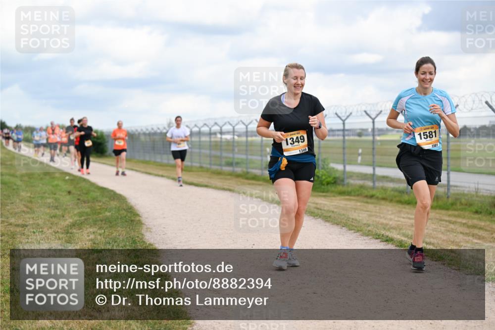 14.09.2025 - Airport Race Dr. Thomas Lammeyer http://msf.ph/oto/8882394 14.09.2025 12:35:19 Laufen 1349, 1349, 1581, 1581 meine-sportfotos.de