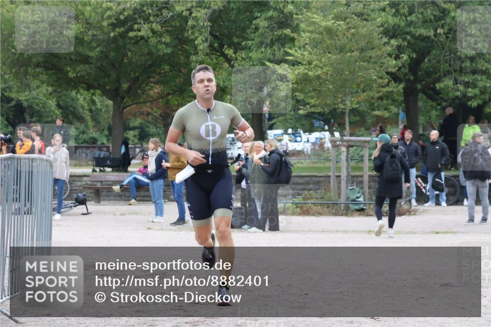 14.09.2025 - Stadtparktriathlon Strokosch-Dieckow http://msf.ph/oto/8882401 14.09.2025 09:47:38 Ziel 339, 345 meine-sportfotos.de