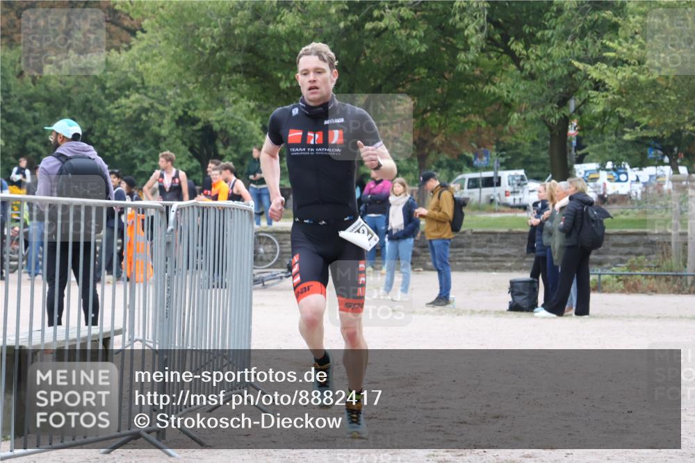 14.09.2025 - Stadtparktriathlon Strokosch-Dieckow http://msf.ph/oto/8882417 14.09.2025 09:47:58 Ziel 352 meine-sportfotos.de