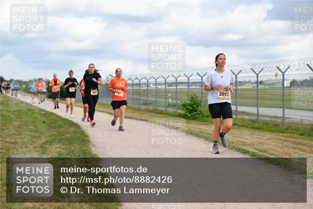 14.09.2025 - Airport Race Dr. Thomas Lammeyer http://msf.ph/oto/8882426 14.09.2025 12:35:23 Laufen 1544, 990, 261, 2013 meine-sportfotos.de