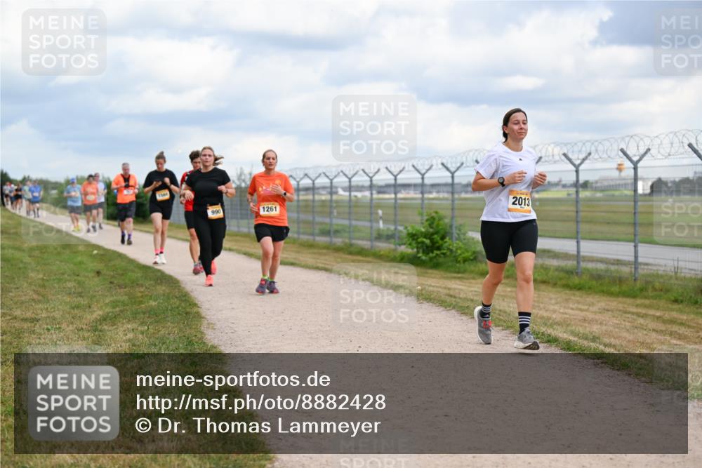 14.09.2025 - Airport Race Dr. Thomas Lammeyer http://msf.ph/oto/8882428 14.09.2025 12:35:24 Laufen 990, 1261, 2013 meine-sportfotos.de