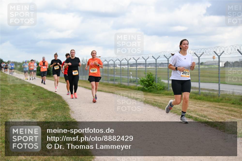 14.09.2025 - Airport Race Dr. Thomas Lammeyer http://msf.ph/oto/8882429 14.09.2025 12:35:24 Laufen 1261, 990, 2013 meine-sportfotos.de
