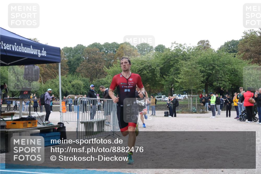 14.09.2025 - Stadtparktriathlon Strokosch-Dieckow http://msf.ph/oto/8882476 14.09.2025 09:48:31 Ziel 333, 375 meine-sportfotos.de