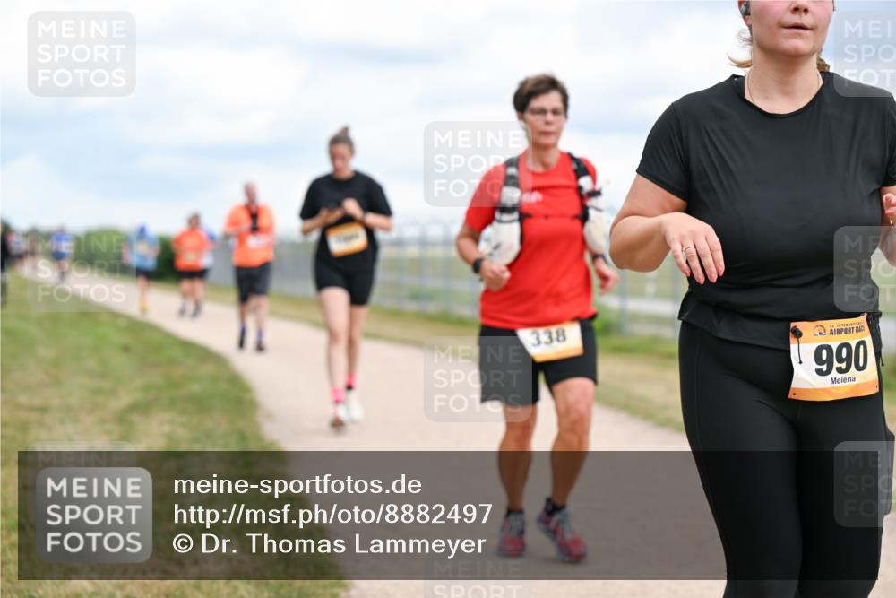 14.09.2025 - Airport Race Dr. Thomas Lammeyer http://msf.ph/oto/8882497 14.09.2025 12:35:29 Laufen 338, 990 meine-sportfotos.de