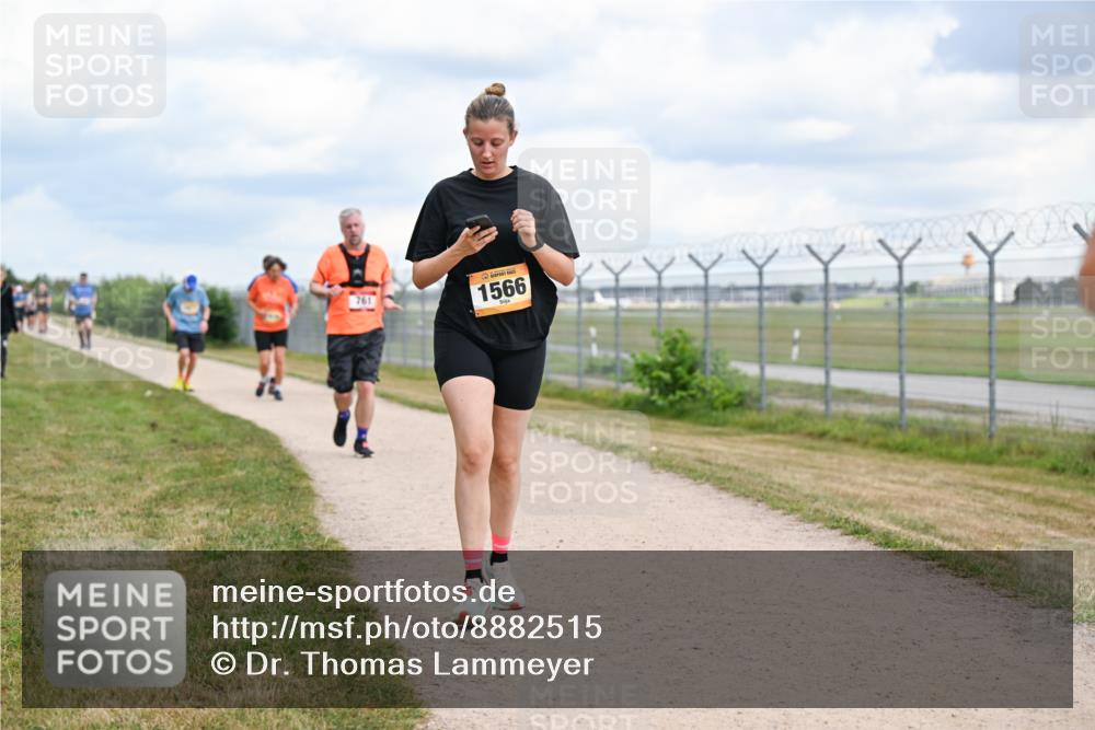 14.09.2025 - Airport Race Dr. Thomas Lammeyer http://msf.ph/oto/8882515 14.09.2025 12:35:30 Laufen 761, 1566 meine-sportfotos.de