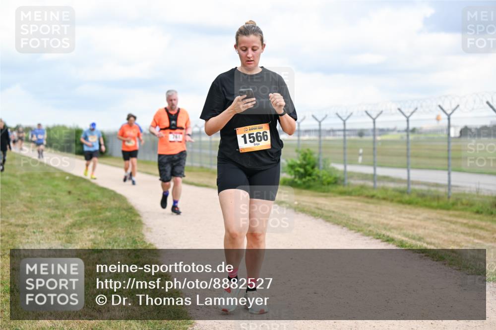 14.09.2025 - Airport Race Dr. Thomas Lammeyer http://msf.ph/oto/8882527 14.09.2025 12:35:31 Laufen 1566 meine-sportfotos.de