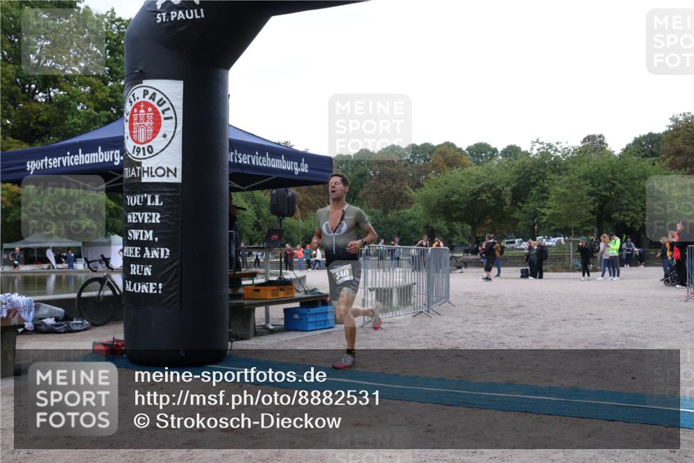14.09.2025 - Stadtparktriathlon Strokosch-Dieckow http://msf.ph/oto/8882531 14.09.2025 09:49:14 Ziel 340, 451 meine-sportfotos.de